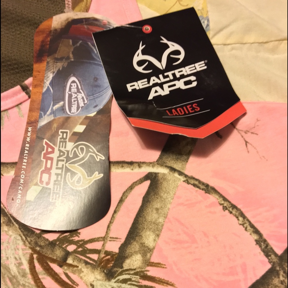 Coats, caprisl. Long sleeve shirt, and ext.